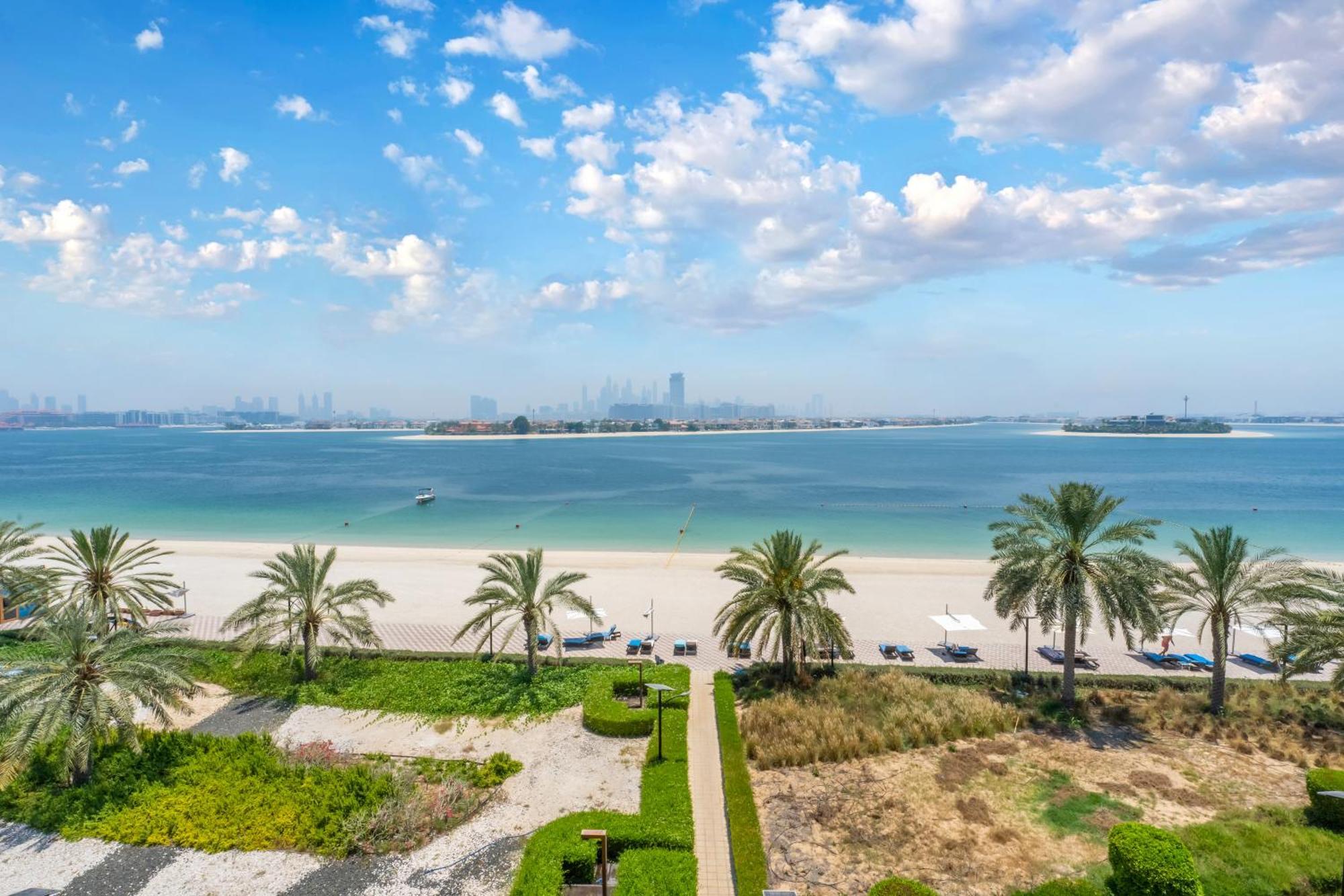 Appartement Fam Living - Private Beach Escapes In Palm Jumeirah à Dubaï Extérieur photo